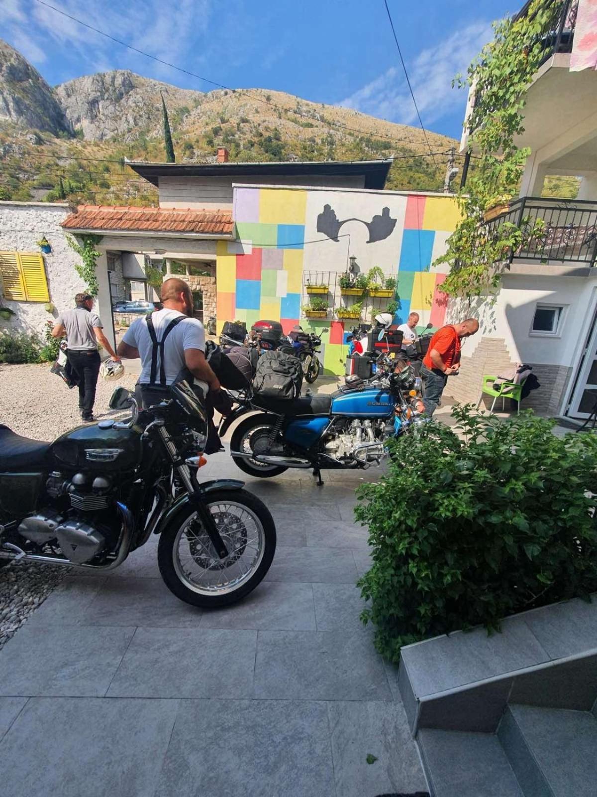 Family Apartment Near Old Town Mostar Bagian luar foto